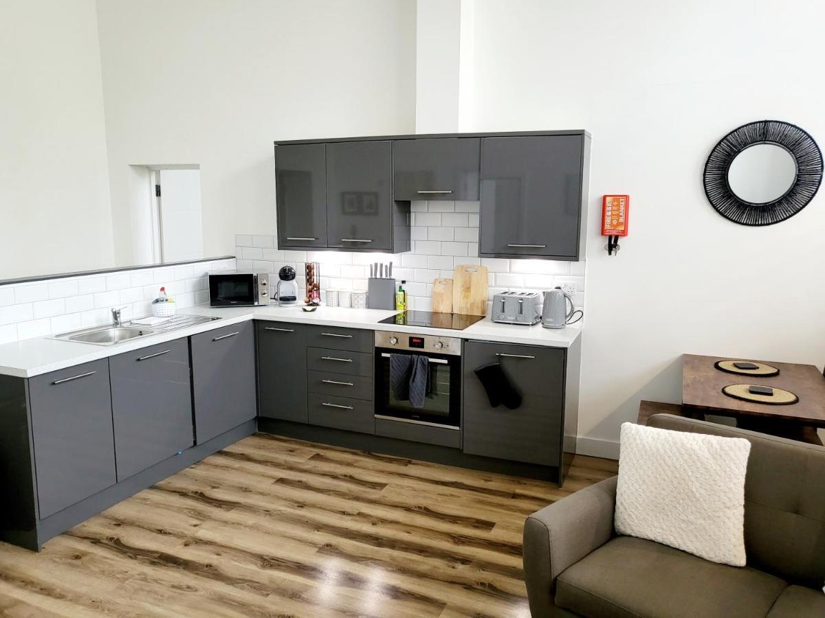 Apartmán Burkhardt Hall- Parking Included- Sleeps 4 Swindon Exteriér fotografie